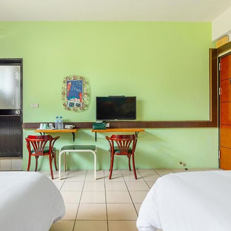 Forever Happiness Hostel بولي المظهر الخارجي الصورة