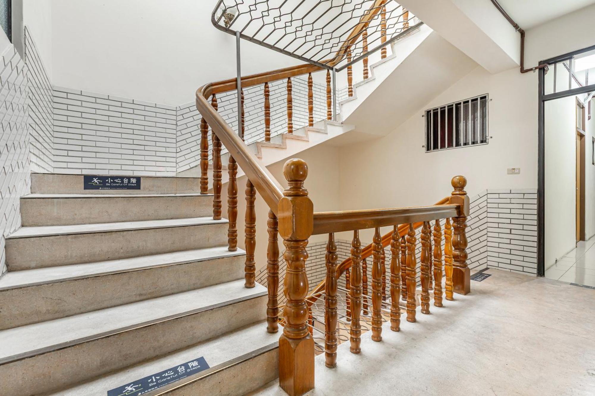 Forever Happiness Hostel بولي المظهر الخارجي الصورة